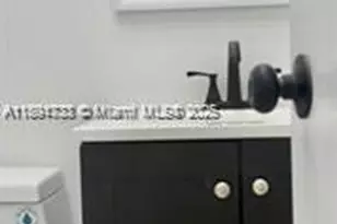 7535 NE 2nd Ct, Miami, FL 33138 - Photo 11