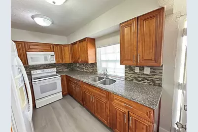 3611 NW 194th Ter, Miami Gardens, FL 33056 - Photo 7