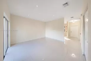 949 NE 41st Ave, Homestead, FL 33033 - Photo 15