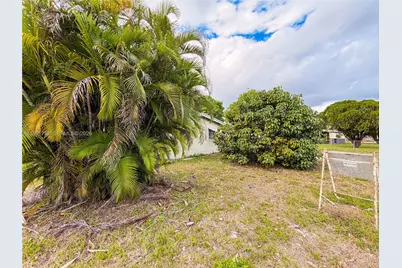 3201 NW 83rd St, Miami, FL 33147 - Photo 31