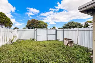 3201 NW 83rd St, Miami, FL 33147 - Photo 27