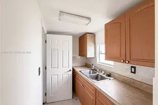 3201 NW 83rd St, Miami, FL 33147 - Photo 9