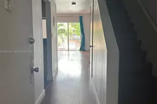 250 NW 107th Ave, Miami, FL 33172 - Photo 3