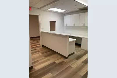 410 W 41st St #406, Miami Beach, FL 33140 - Photo 5