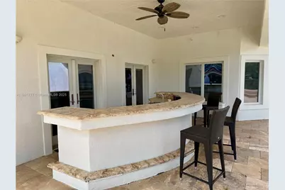 3030 NE 42nd St, Fort Lauderdale, FL 33308 - Photo 9