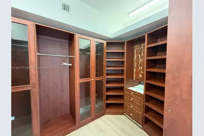 3030 NE 42nd St, Fort Lauderdale, FL 33308 - Photo 23