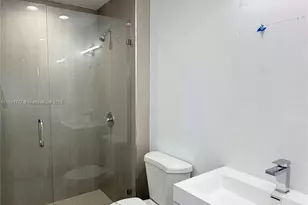 3030 NE 42nd St, Fort Lauderdale, FL 33308 - Photo 31