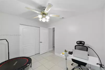 10350 SW 166th Ct, Miami, FL 33196 - Photo 15