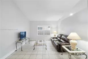 10350 SW 166th Ct, Miami, FL 33196 - Photo 9