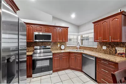 10350 SW 166th Ct, Miami, FL 33196 - Photo 17