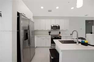 8167 NW 41st St, Doral, FL 33166 - Photo 7