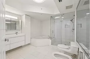 6301 Collins Ave, Miami Beach, FL 33141 - Photo 15