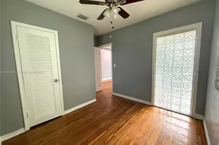 11305 NE 13th Ave, Miami, FL 33161 - Photo 9