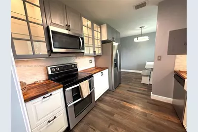 11305 NE 13th Ave, Miami, FL 33161 - Photo 3