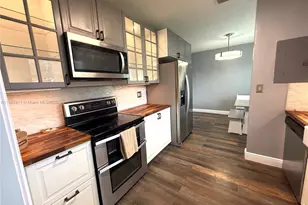 11305 NE 13th Ave, Miami, FL 33161 - Photo 3