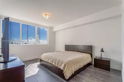 253 NE 2nd St #3203, Miami, FL 33132 - Photo 17