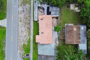 2112 NW 5th St, Pompano Beach, FL 33069 - Photo 3