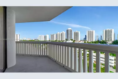 1000 Island Blvd #1004, Aventura, FL 33160 - Photo 43