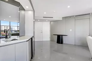 1000 Island Blvd, Aventura, FL 33160 - Photo 5