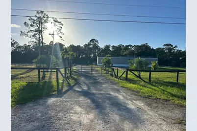 3850 Pioneer 10St, Clewiston, FL 33440 - Photo 1