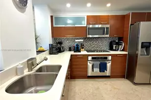 3330 NE 190th St, Aventura, FL 33180 - Photo 15