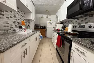 1100 NE 1st Ct, Hallandale Beach, FL 33009 - Photo 37