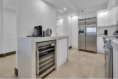 20515 E Country Club Dr #343, Aventura, FL 33180 - Photo 15