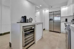 20515 E Country Club Dr, Aventura, FL 33180 - Photo 15