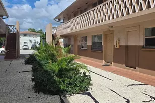 664 W 29th St, Hialeah, FL 33012 - Photo 9