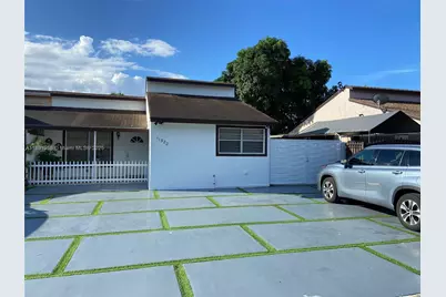 11522 SW 4th St #B, Sweetwater, FL 33174 - Photo 1