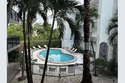 924 SE 2nd St #17, Fort Lauderdale, FL 33301 - Photo 1