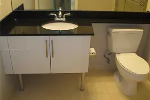 31 SE 5th St, Miami, FL 33131 - Photo 21