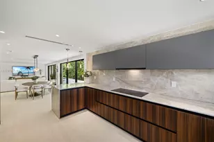 222 E Rivo Alto Dr, Miami Beach, FL 33139 - Photo 11