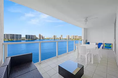 18100 N Bay Rd #708, Sunny Isles Beach, FL 33160 - Photo 5
