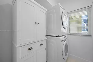 18100 N Bay Rd, Sunny Isles Beach, FL 33160 - Photo 11