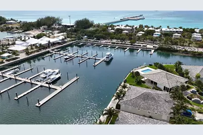 Dolphin # 8 Fisherman Village Marina., Punta Gorda, FL  - Photo 3