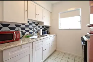 7721 Harding Ave, Miami Beach, FL 33141 - Photo 9