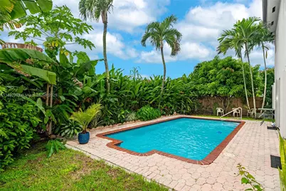 16132 SW 147th Ln, Miami, FL 33196 - Photo 15