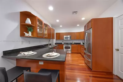 3170 Jackson Ave #5, Miami, FL 33133 - Photo 17