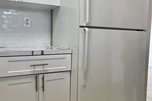 1725 W 60th St, Hialeah, FL 33012 - Photo 13