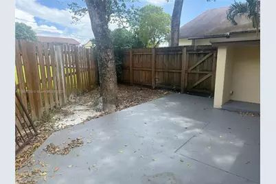 21133 NE 4th Ct, Miami, FL 33179 - Photo 19