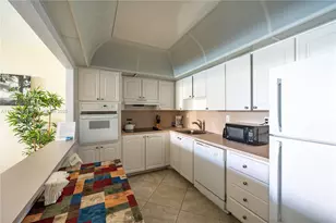 19370 Collins Ave, Sunny Isles Beach, FL 33160 - Photo 9