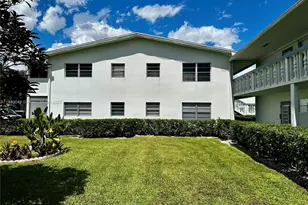 213 Oakridge N, Deerfield Beach, FL 33442 - Photo 25