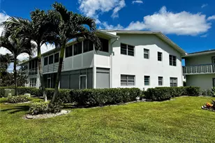 213 Oakridge N, Deerfield Beach, FL 33442 - Photo 27