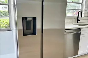 213 Oakridge N, Deerfield Beach, FL 33442 - Photo 19