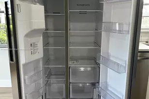 213 Oakridge N, Deerfield Beach, FL 33442 - Photo 17