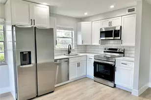 213 Oakridge N, Deerfield Beach, FL 33442 - Photo 1