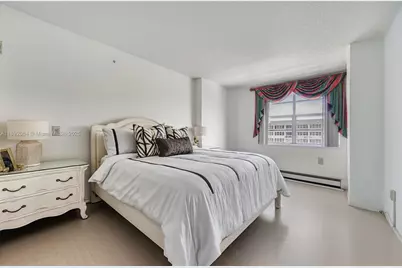 1980 S Ocean Dr #21E, Hallandale Beach, FL 33009 - Photo 9