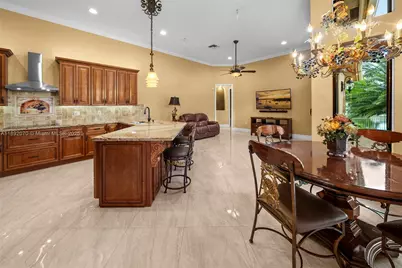 19230 SW 30th St, Miramar, FL 33029 - Photo 11