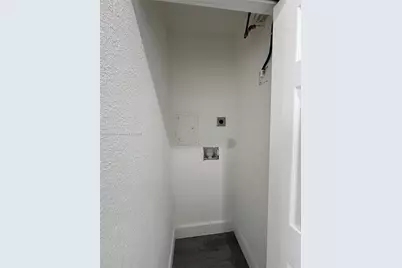 9221 Broad Manor Rd, Miami, FL 33147 - Photo 19